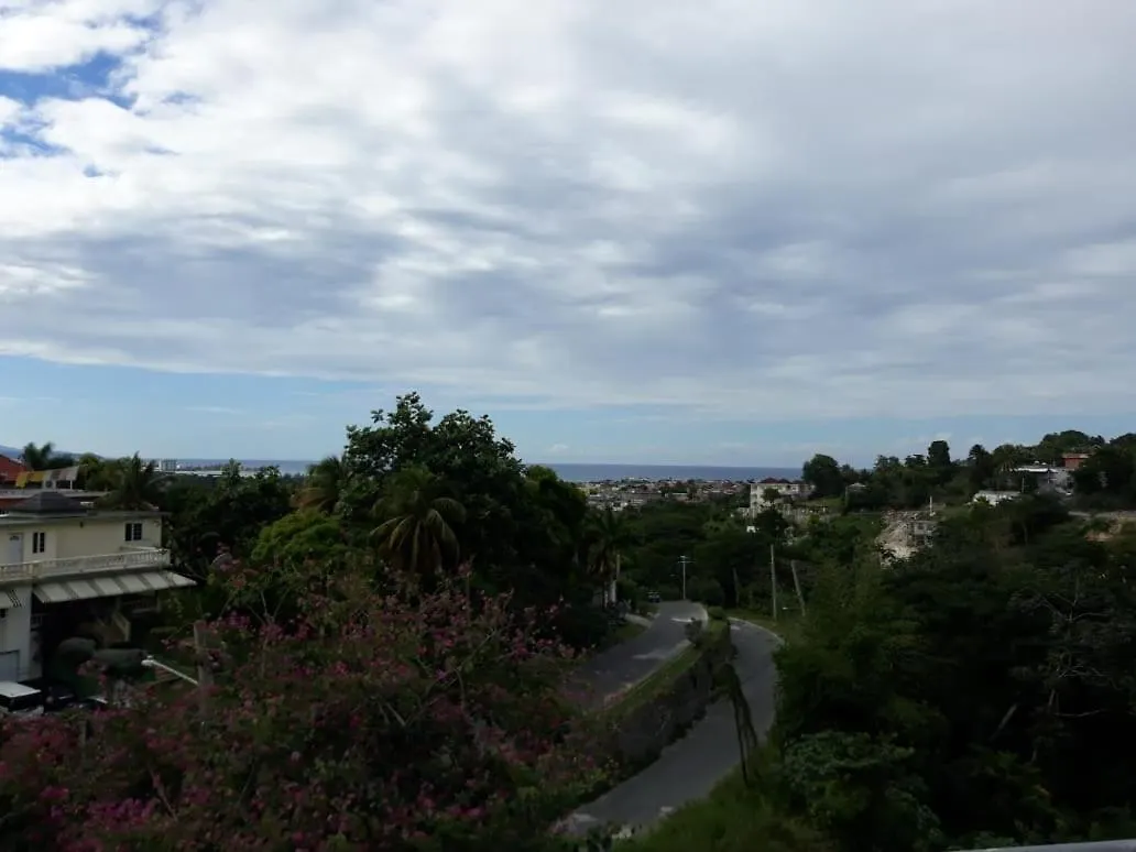 Nuu Naples Hills Apartment Montego Bay