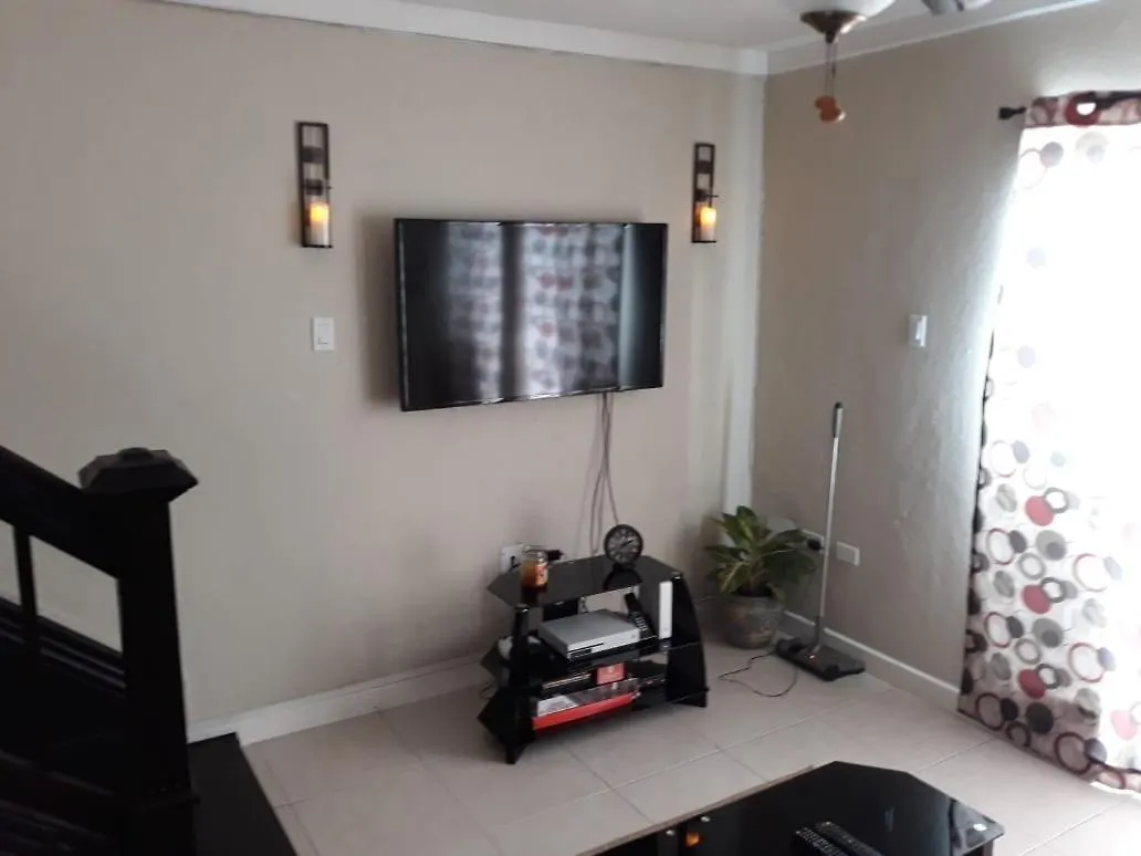 דירות מונטגו ביי Nuu Naples Hills